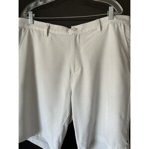 Men's Size 38 Shorts Light Kahki Color In Soft Polyester Blend Fabric. Pockets.